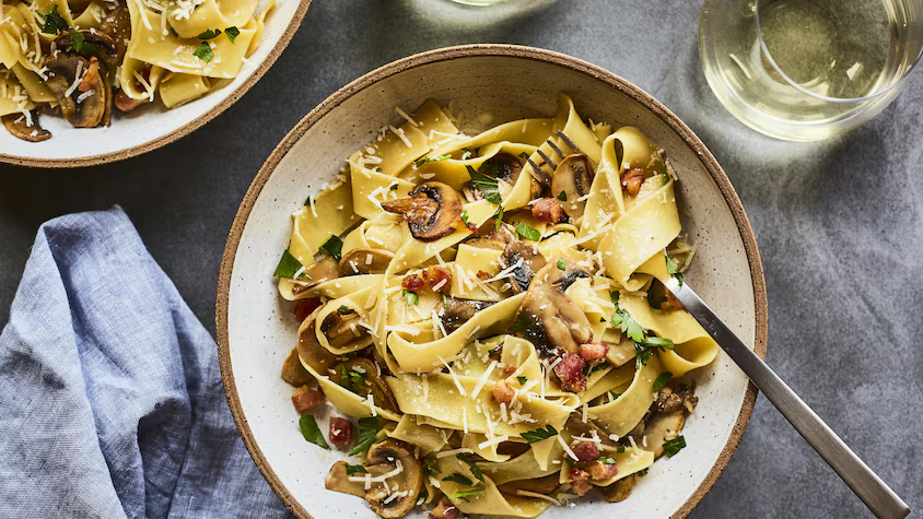 Pappardelles aux champignons et à la pancetta